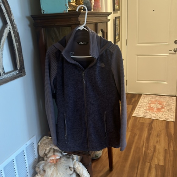 North face jacket - Picture 4 of 6